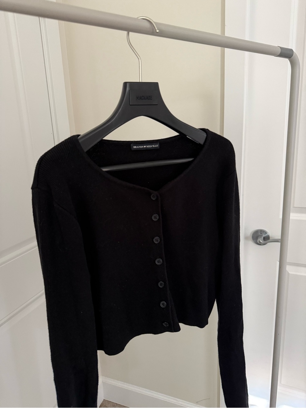 Brandy Melville Black cropped Cardigan